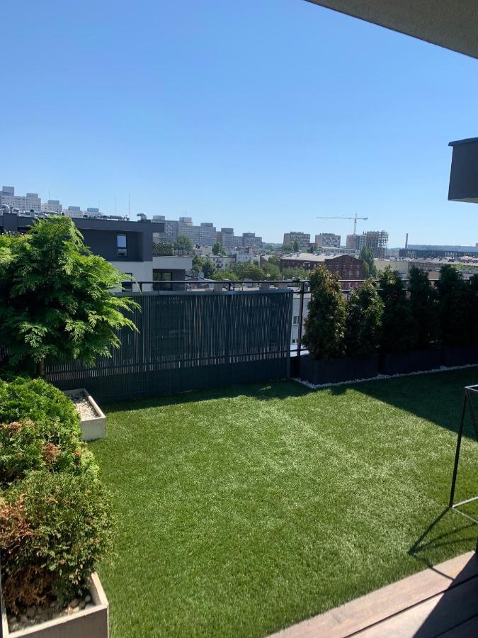 Апартаменты Two-Levels Penthouse With A Garden In The City Center Лодзь Экстерьер фото