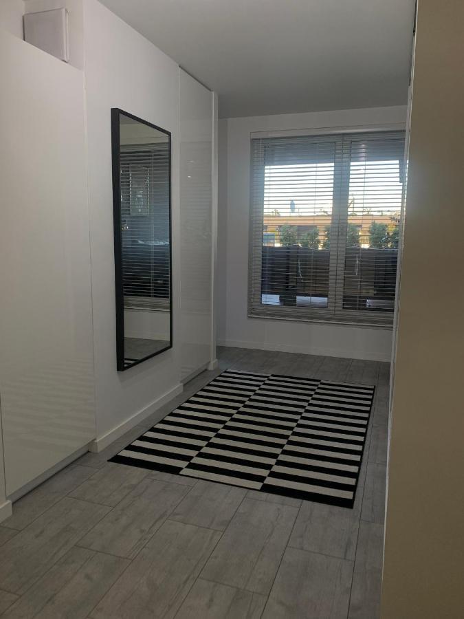 Апартаменты Two-Levels Penthouse With A Garden In The City Center Лодзь Экстерьер фото