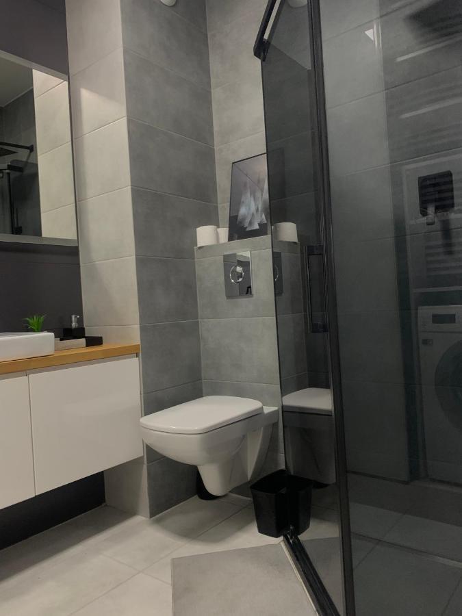 Апартаменты Two-Levels Penthouse With A Garden In The City Center Лодзь Экстерьер фото